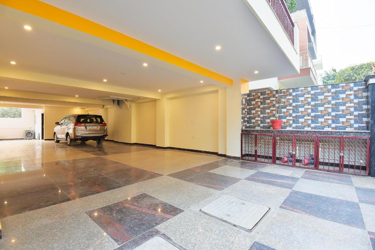 Bedchambers Serviced Apartments, Sector 38 Гургаон Экстерьер фото